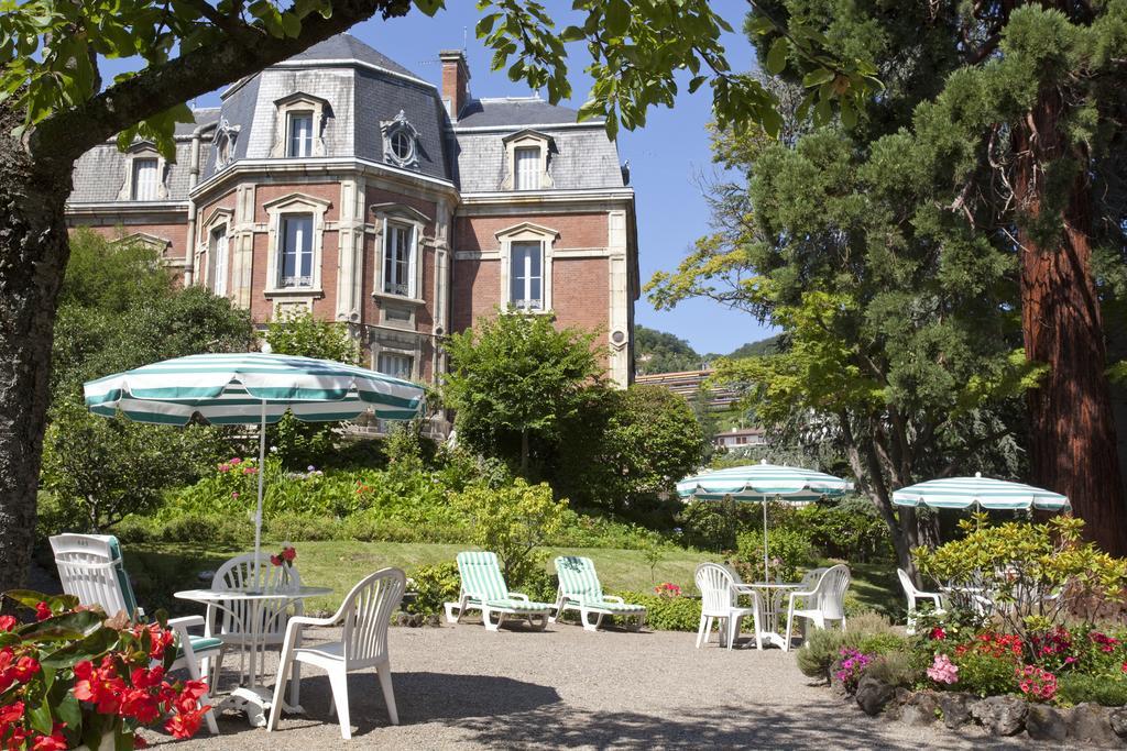 Logis Hotel Royal Saint-Mart Royat Bagian luar foto
