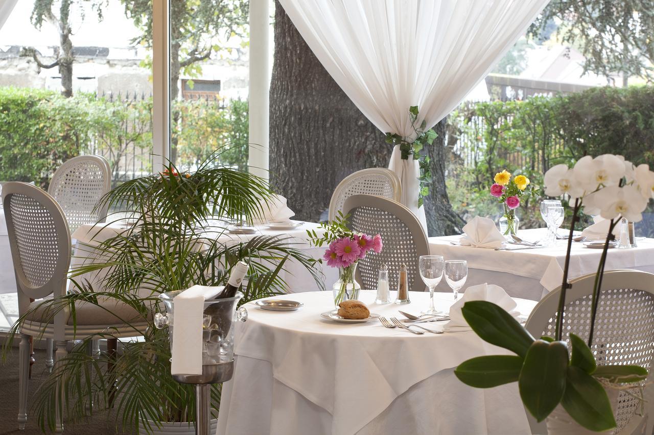 Logis Hotel Royal Saint-Mart Royat Bagian luar foto
